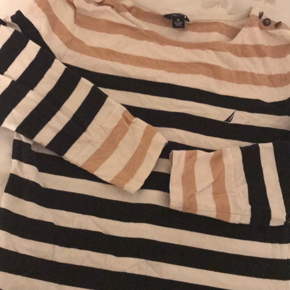 Long sleeve top